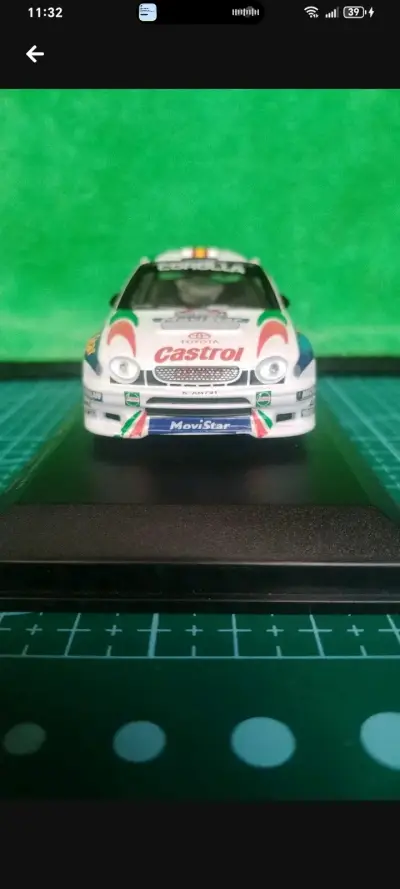 Modelo a escala Toyota Corolla WRC Rally 1999 - miniatura 2