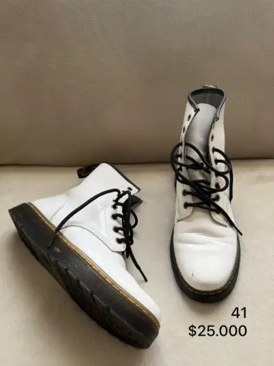 Botas blancas de cuero talla 41 y varios - miniatura 1