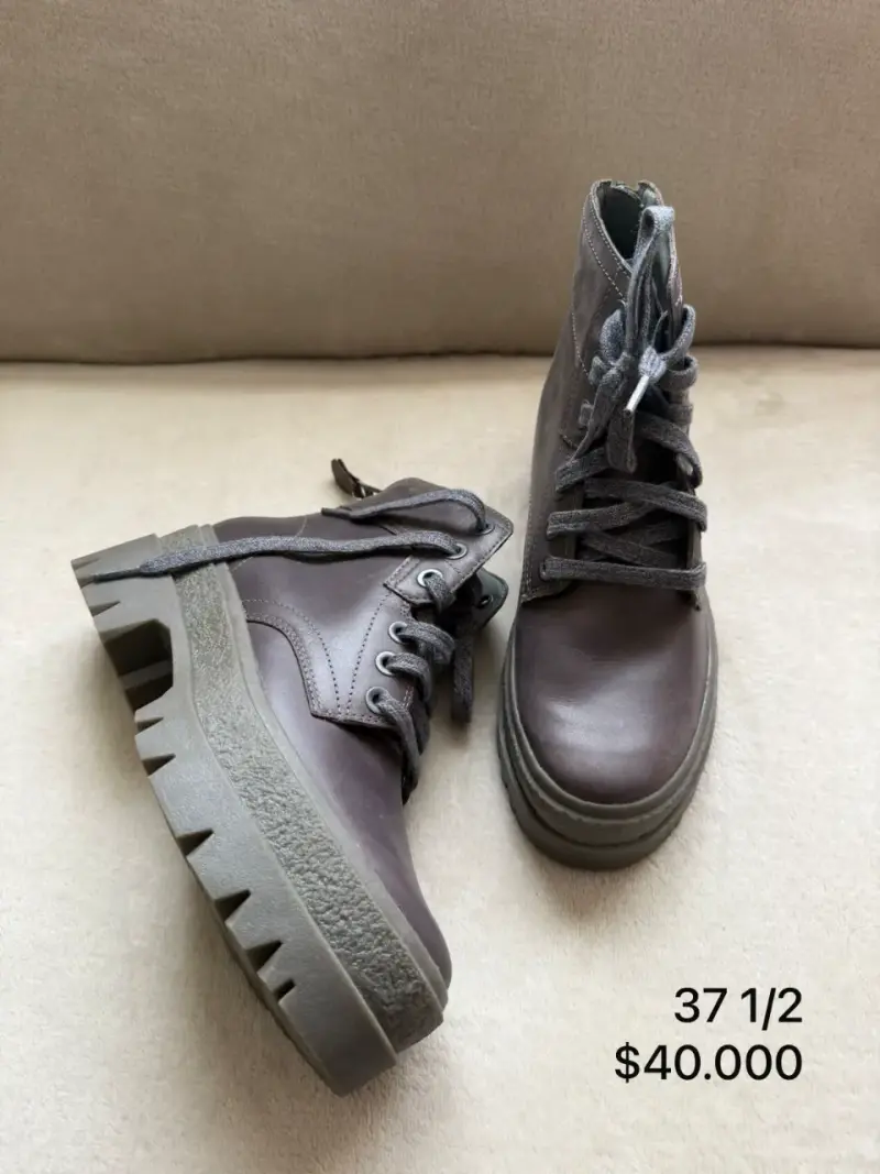 Botas blancas de cuero talla 41 y varios - 2