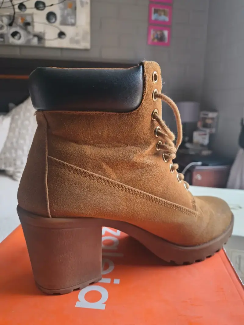 Botas blancas de cuero talla 41 y varios - 4