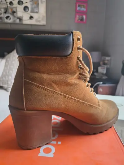 Botas blancas de cuero talla 41 y varios - miniatura 4