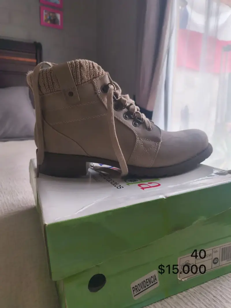 Botas blancas de cuero talla 41 y varios - 5