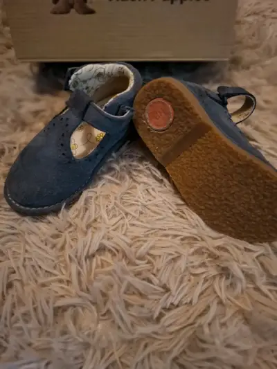 Zapatos de niña Hush Puppies azul con hebilla - miniatura 5