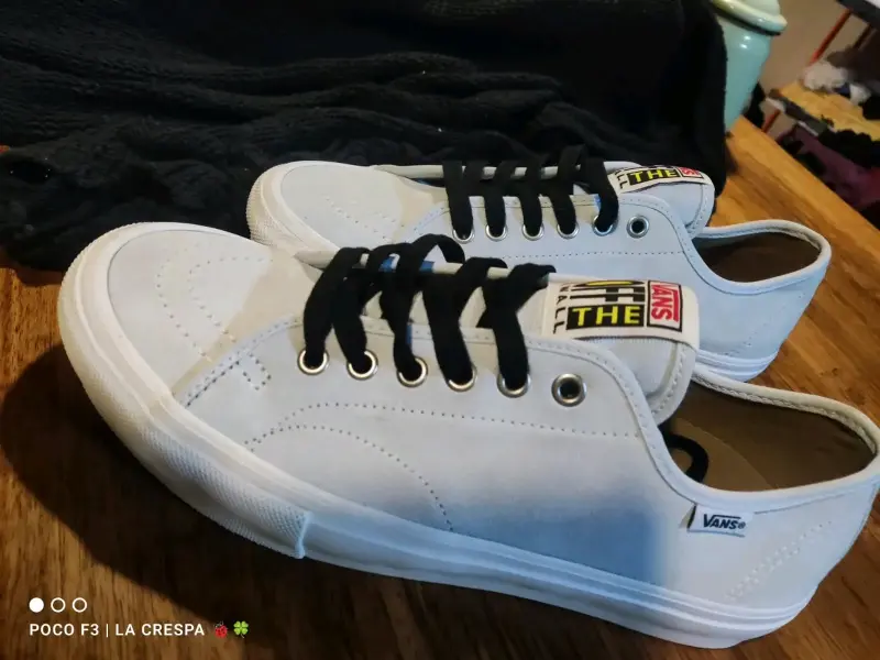 Zapatillas Vans blancas de skate - 2