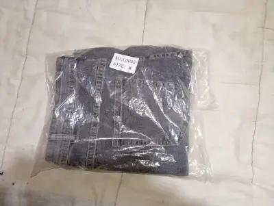 Jeans grises estilo vaquero de hombre talla m - miniatura 1