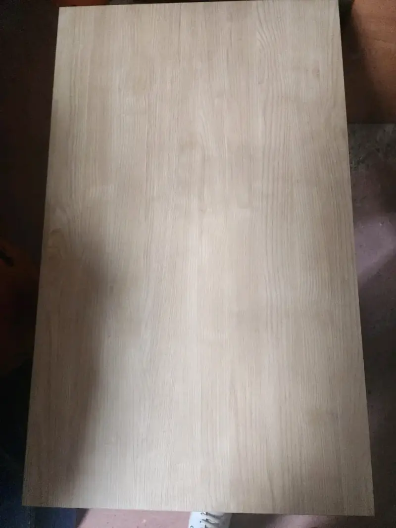 Mesa de centro con cajón y estantes - 3