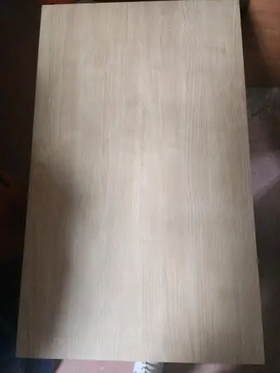 Mesa de centro con cajón y estantes - miniatura 3