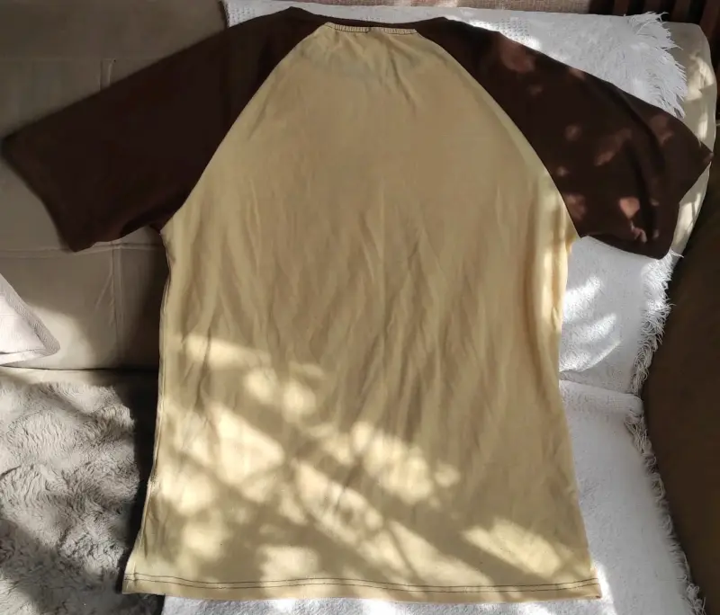 Polera beige con estrella - 2