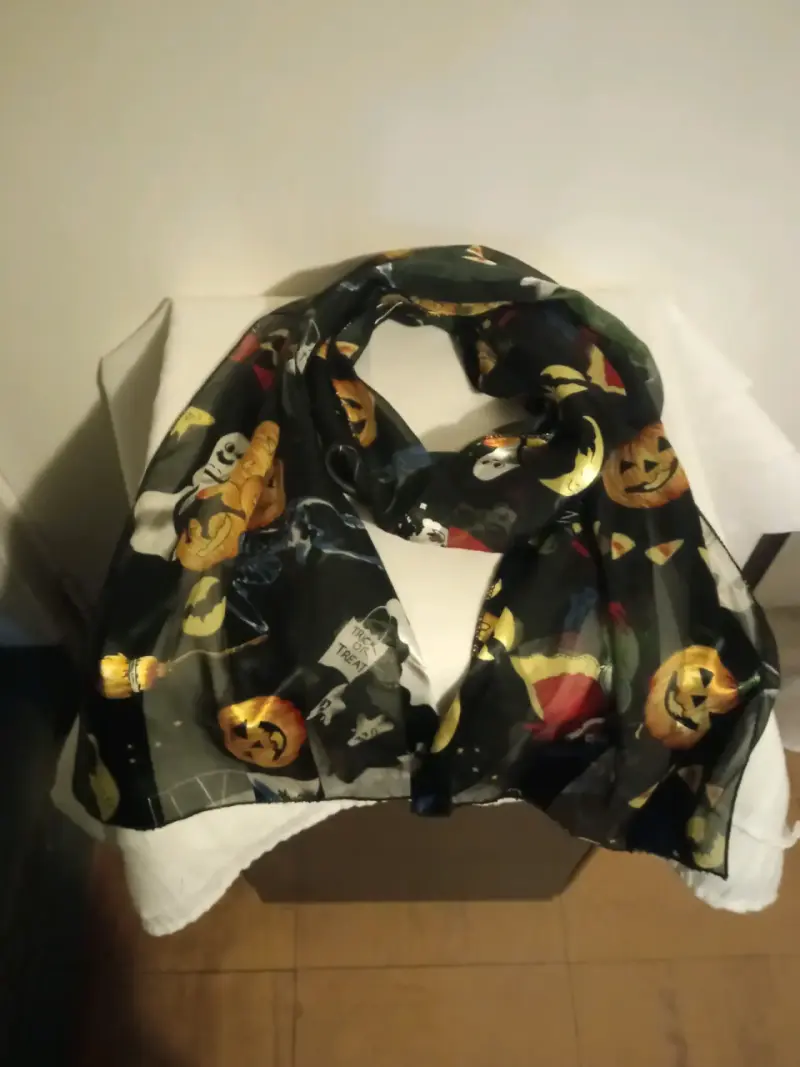 Bufanda de Halloween con diseño de calabazas y fantasmas - 4