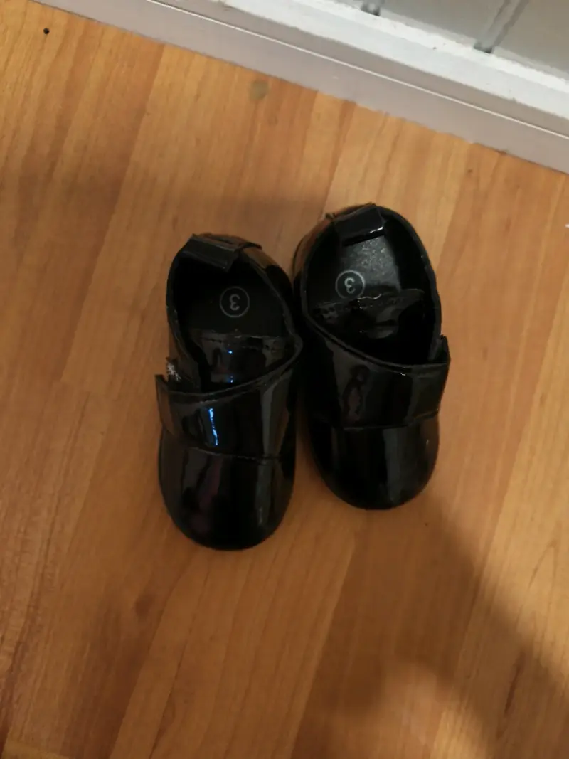 Zapatos de charol negros para niños talla 3 - 1