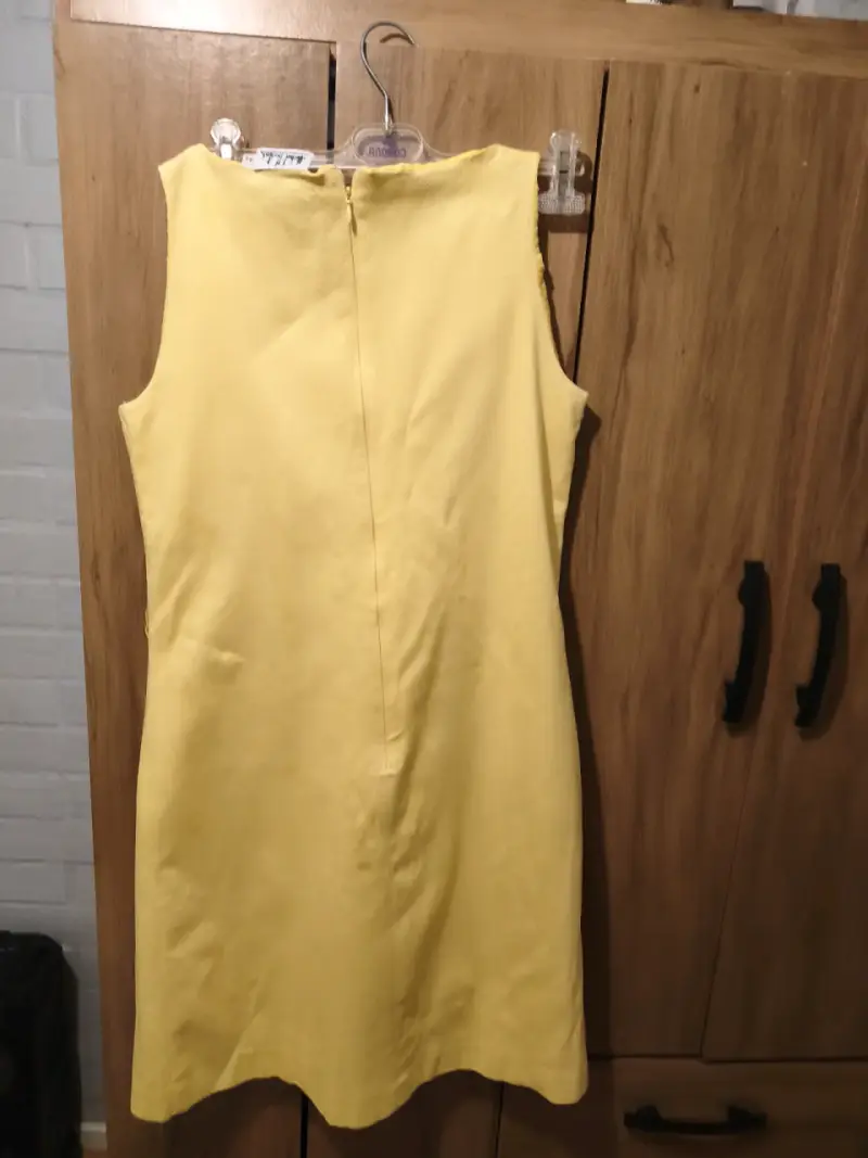 Vestido amarillo sin mangas Michel Bustos talla 44 - 5