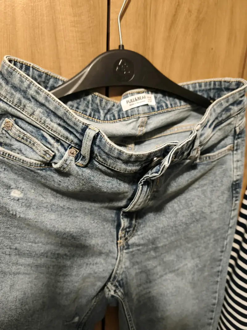 Jeans azul claro Pull&Bear para hombre
