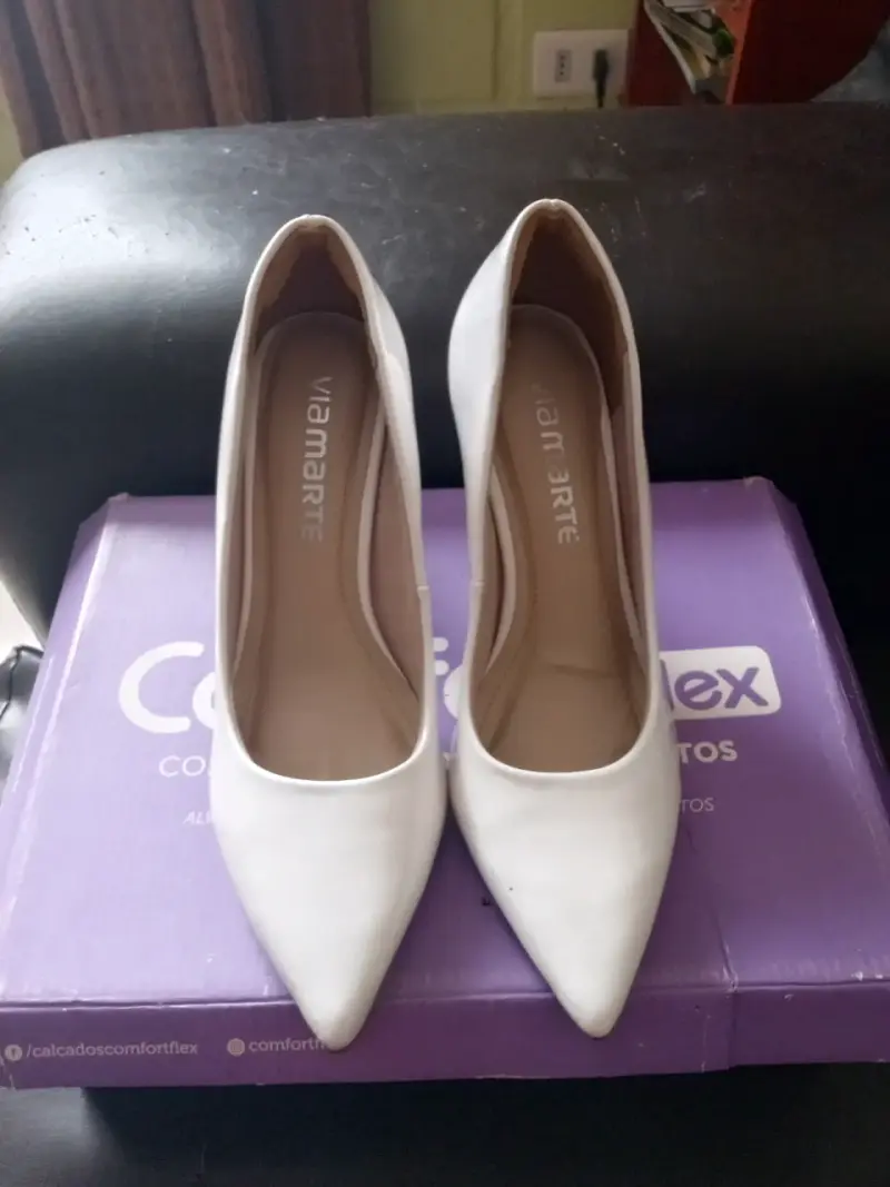 Zapatos de tacón blanco elegantes - 3