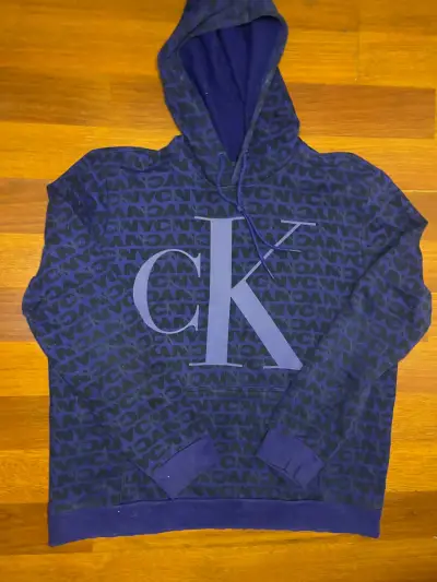 Polerón Calvin Klein azul Talla XL usado - miniatura 1