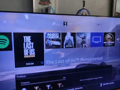 Consola PS4 con juegos incluidos permuto o vendo - miniatura 3