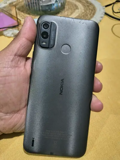 Smartphone Nokia G11 Plus en buen estado - miniatura 2
