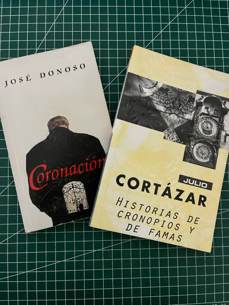 Libros 'Coronación' y 'Historias de Cronopios y de Famas' - 1