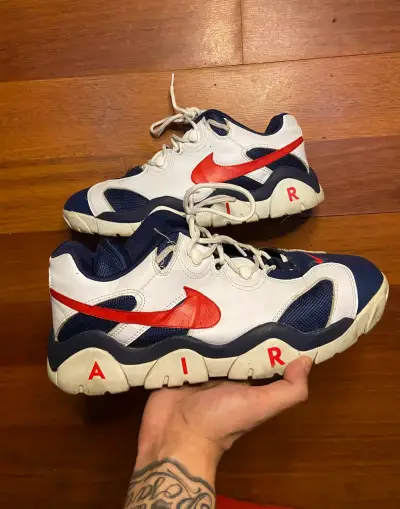 zapatillas  Nike Air Barrage Mid, talla 44 usadas - miniatura 1