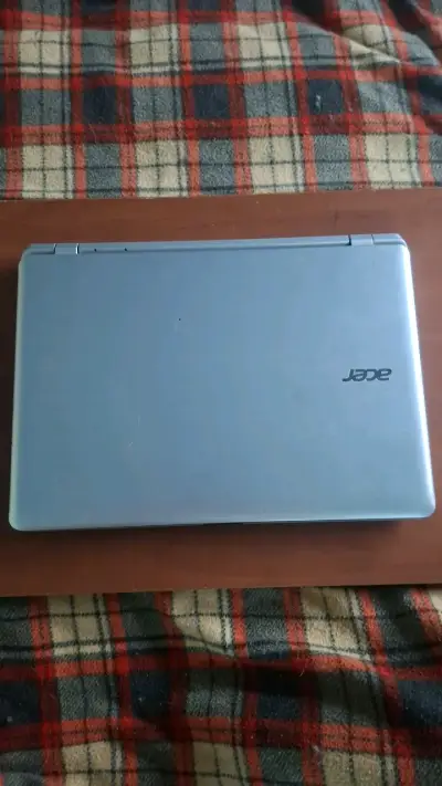 Notebook Acer Aspire E1-132-C6ME Intel - miniatura 2
