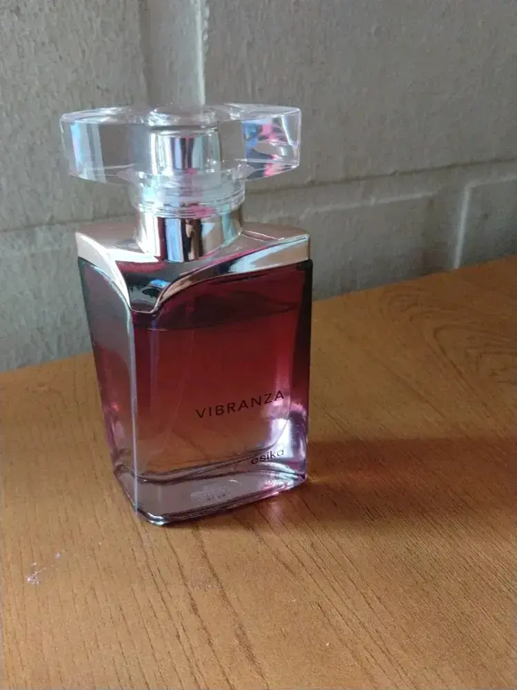 Perfume Vibranza de Ésika para mujer - 2