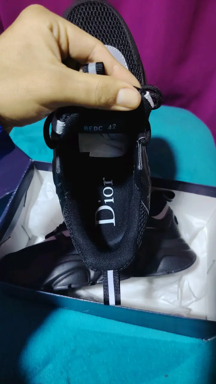 Zapatillas deportivas Dior negras y reflectantes - 4