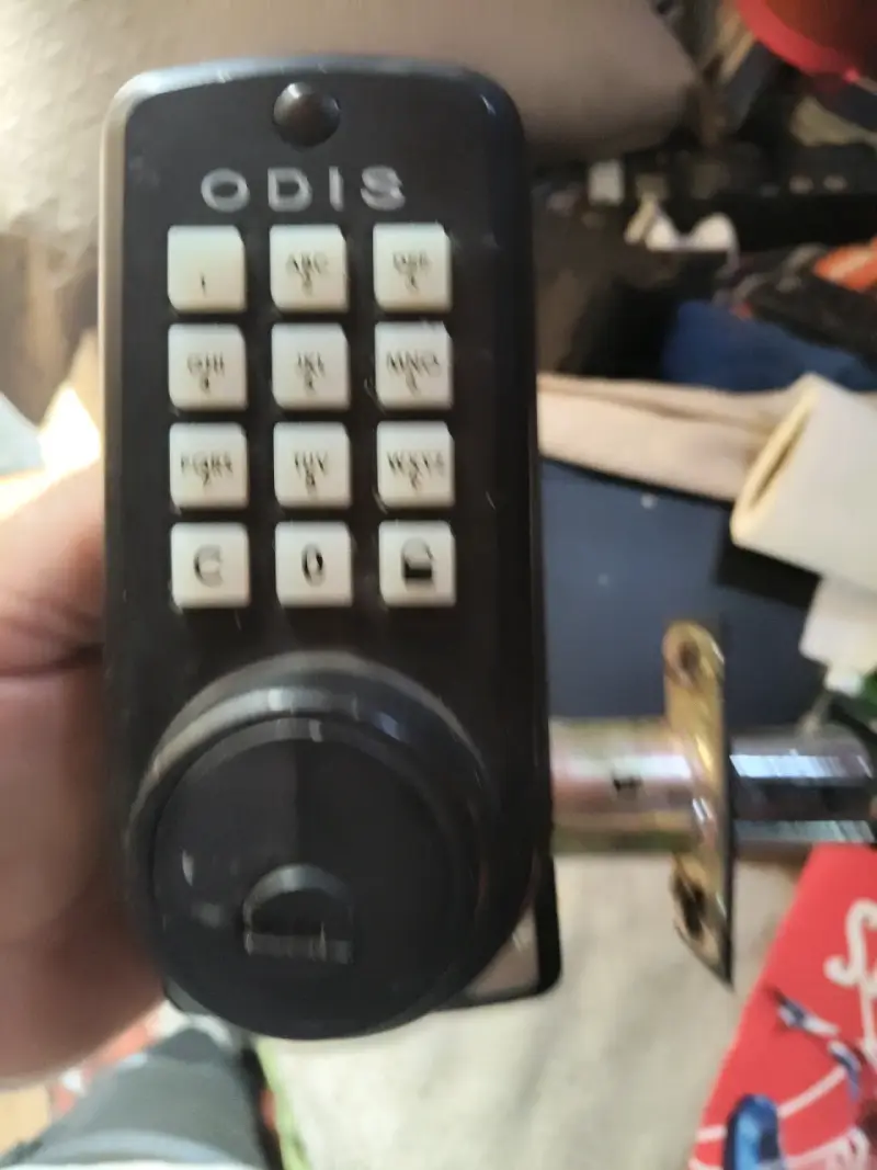Cerradura electrónica Odis con teclado numérico - 3