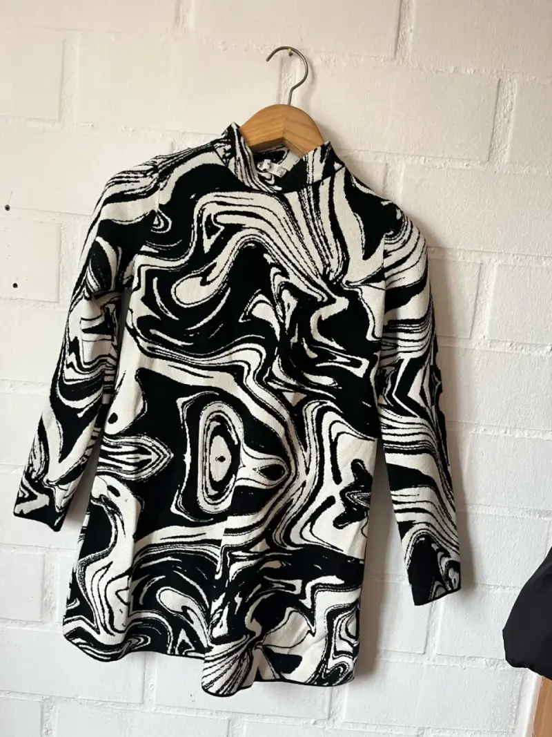 Vestido estampado en blanco y negro MNG - 1