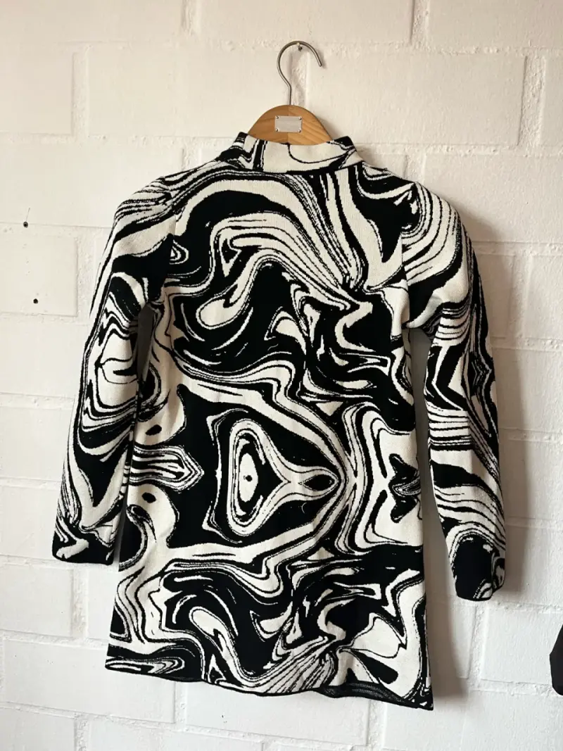 Vestido estampado en blanco y negro MNG - 2