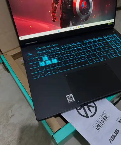 ASUS Portátil gaming TUF Gaming F16 de 16" FHD+ - miniatura 3