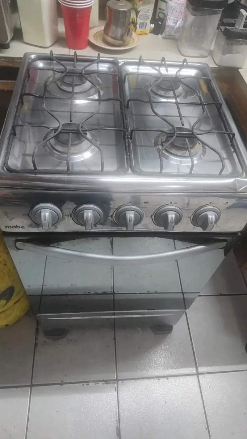 Cocina a gas Mabe de 4 quemadores - 2