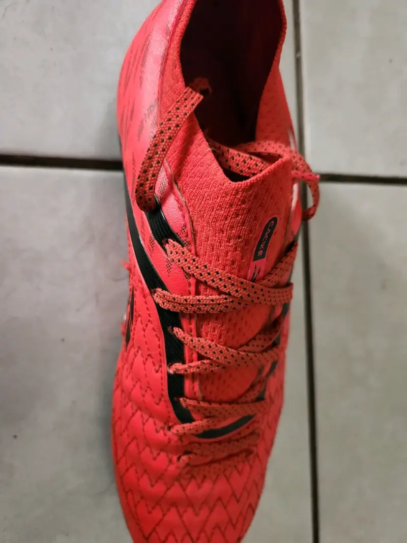 Zapatos de fútbol Cacike Twenty rojos para hombre - 3