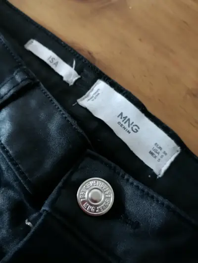 Pantalones de mezclilla negros MNG para mujer - miniatura 2