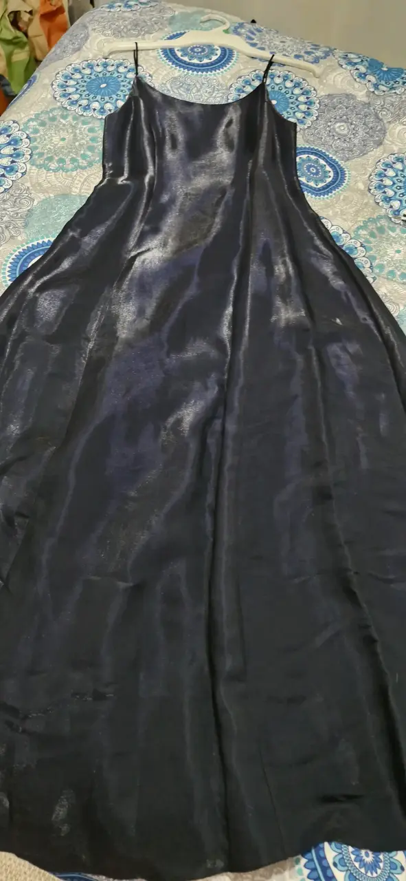 Vestido largo de satén azul oscuro - 1
