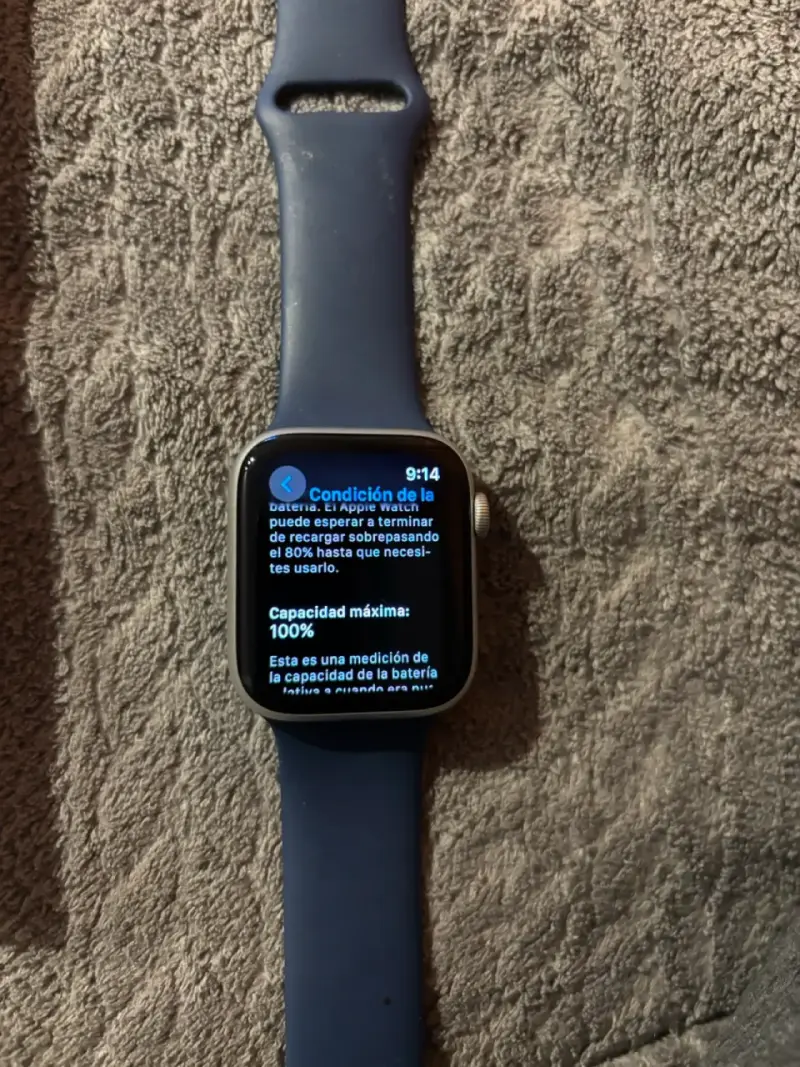 Apple Watch SE 2 con correa azul y caja original - 4