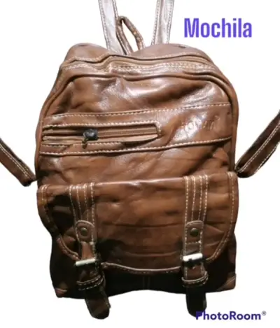 Mochila de cuero marrón con bolsillos - miniatura 1