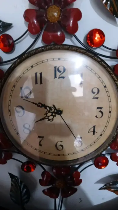 Reloj vintage de flores - miniatura 2