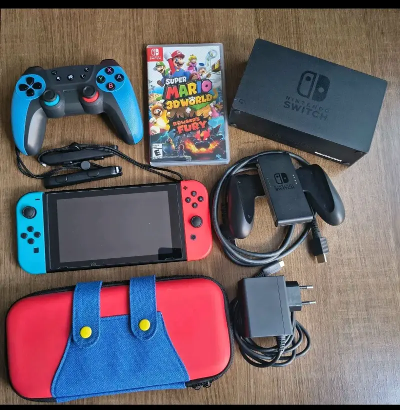 Consola Nintendo Switch con juego Super Mario 3D World - 1