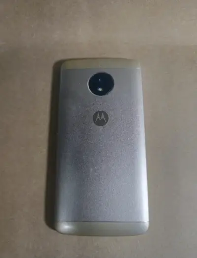 Motorola Moto E4 Plus en buen estado - miniatura 2
