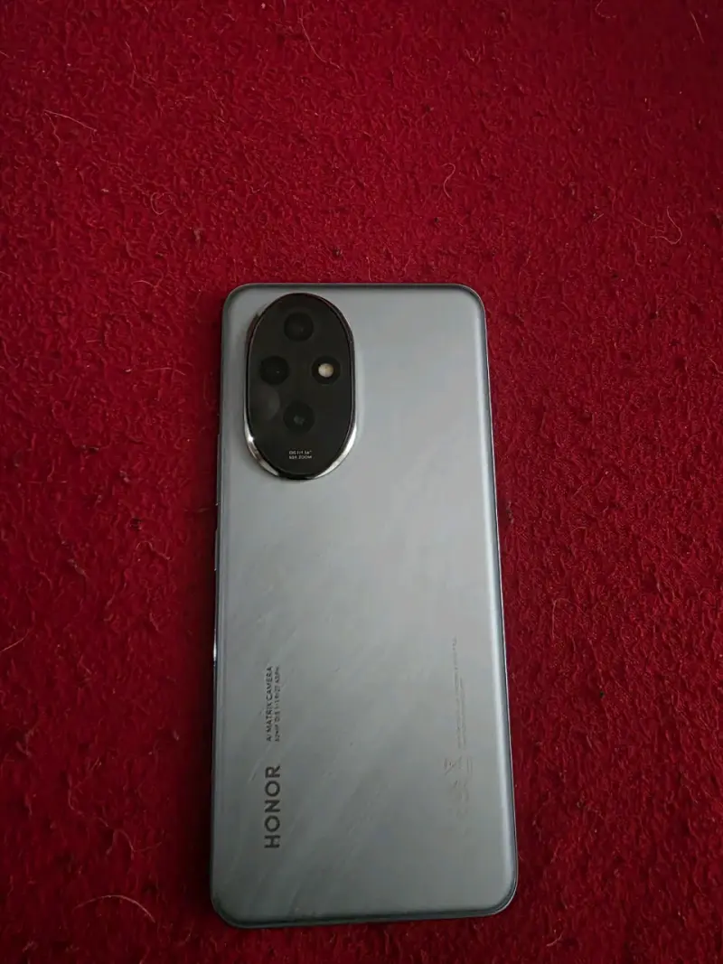 Smartphone Honor 200 Pro con 12GB RAM y 5200mAh - 2