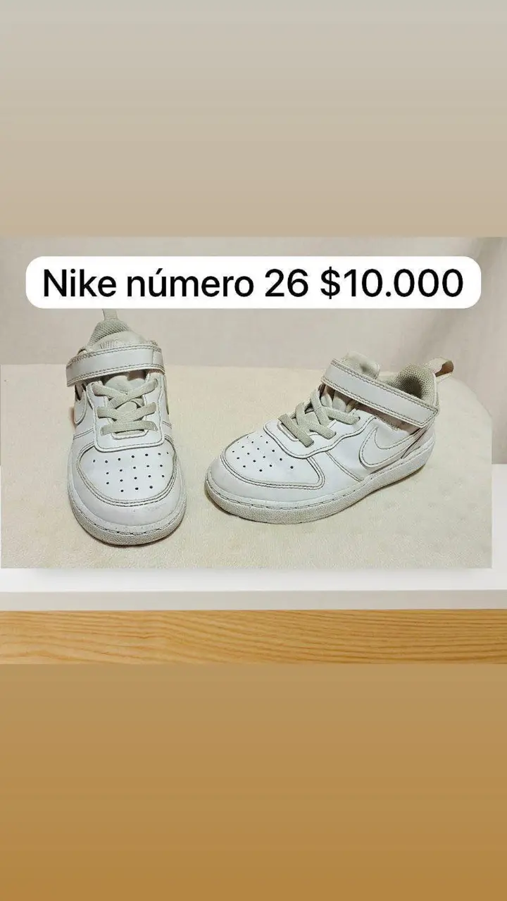Zapatillas Nike blancas para niños talla 26 - 1