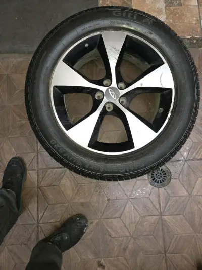 Llanta con neumático GitiComfort SUV 520 225/60R18 - miniatura 2