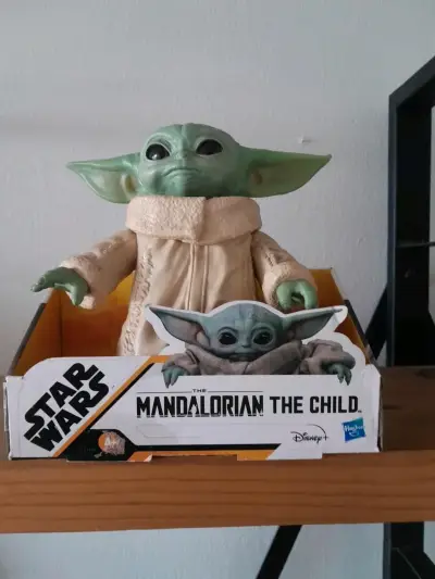 Figura de acción Baby Yoda The Mandalorian - miniatura 1