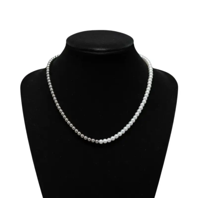 Collar de perlas y cuentas metálicas - 4