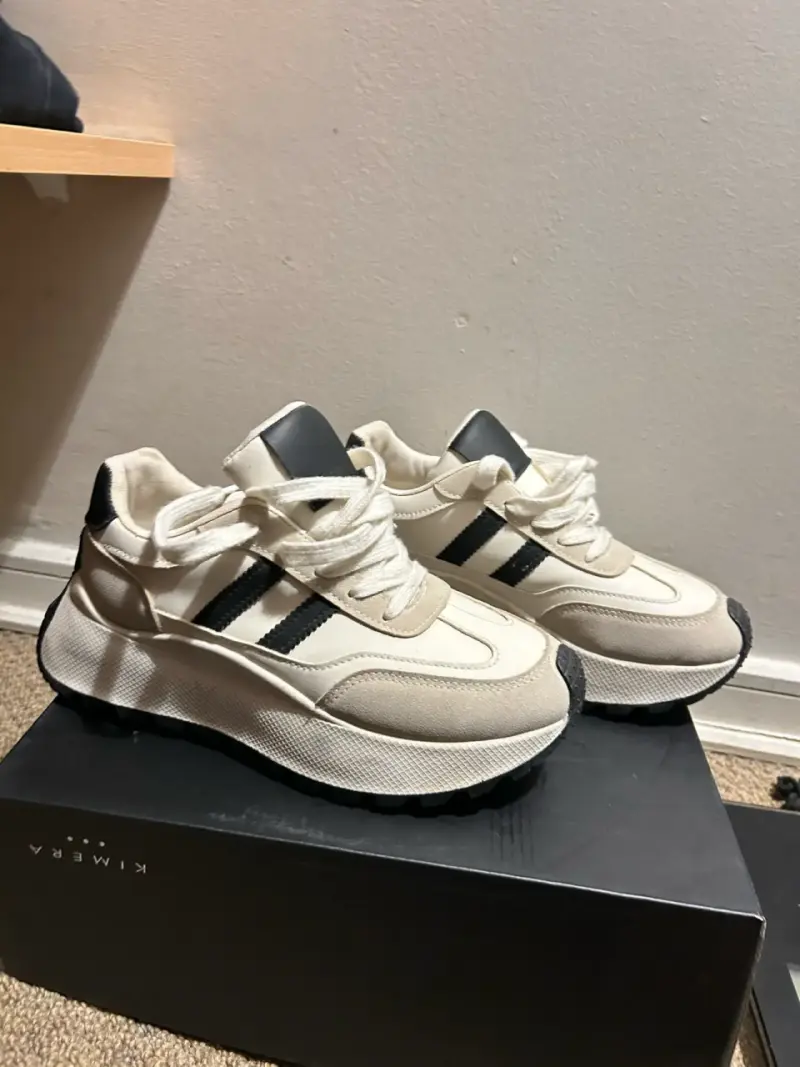 Zapatillas deportivas número 38 - 1