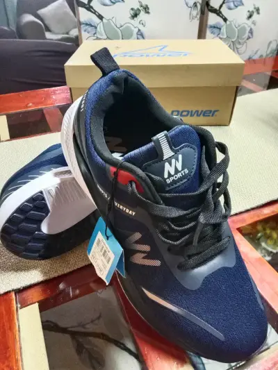 Zapatillas deportivas azul marino para hombre - miniatura 1