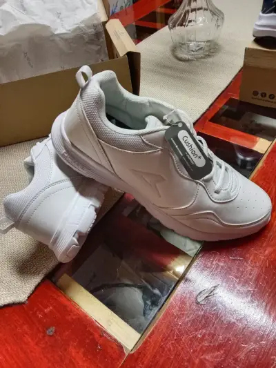 Zapatillas deportivas blancas con tecnología Cushi - miniatura 2