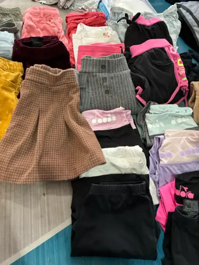 Lote de pantalones y shorts para niña - miniatura 3