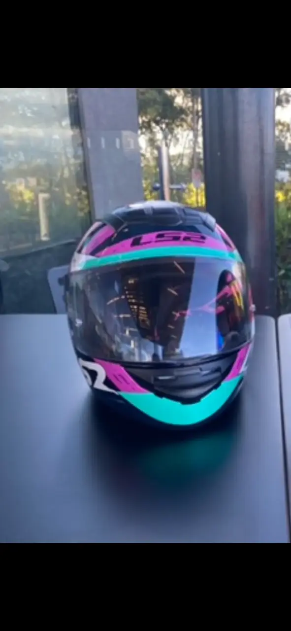 Casco de moto LS2 rosa y guantes Pro-Biker - 2