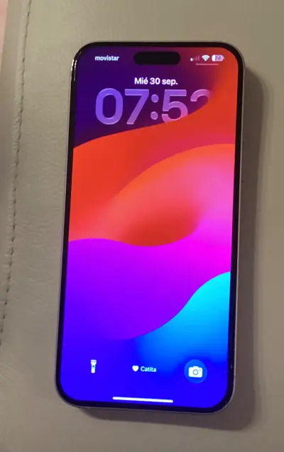 iPhone 15 plus 128 g bateria 85% - miniatura 1