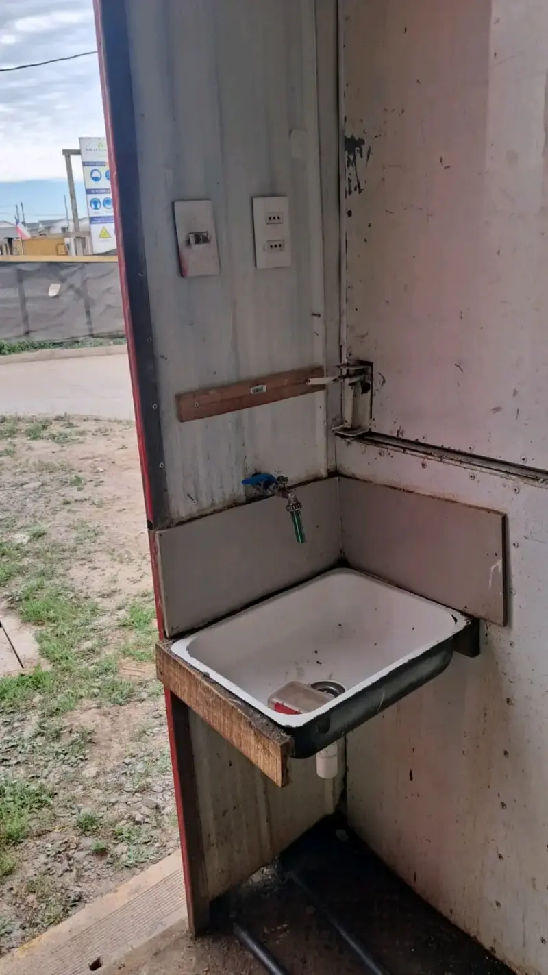 Carro de Comida Rápida con Parrilla y Lavamanos - 2